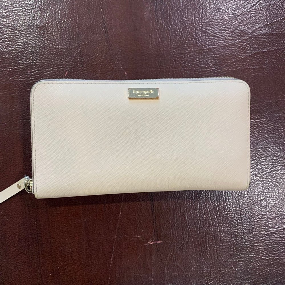 KATE SPADE NEW YORK  Womens Saffiano White Leather Zip Around Wallet